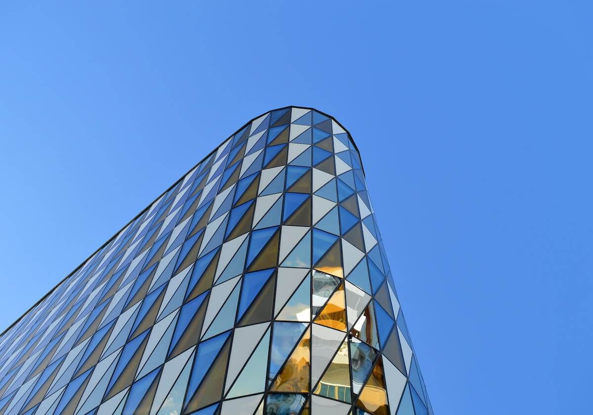 2亿欧引爆冲突！皇马下通牒，姆巴佩拒战曼城悬念拉满